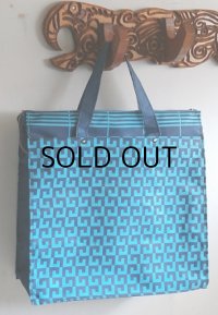 ナイロン製 折りたたみバック/エコバック　color: ブルー/アイビーブルー size: 35×35×15(cm)