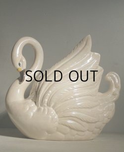 画像1: Hand Painted kato kogei 加藤工芸 陶器　花瓶 スワン/白鳥 size: H25×L29× W17(cm)