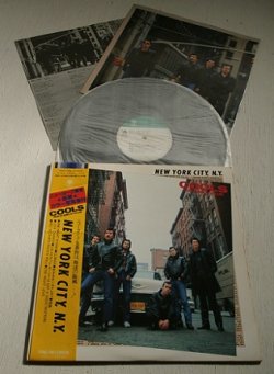 画像1: LP/12"/Vinyl   NEW YORK CITY, N.Y.   (1979)  クールス・ロカビリー・クラブ  TRIO RECORDS  帯/P8カラー写真集/歌詞カード付 
