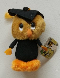 画像1: The Professor   Owl Plush Graduation   Wallace Berrie 1980   Hang Tag No. 110   グラデュエーション・ドール　フクロウ