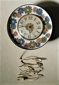 画像1: Spartus Metal Flower Wall Clock スパータス社 メタルプレート壁掛け電動時計：フラワープリント