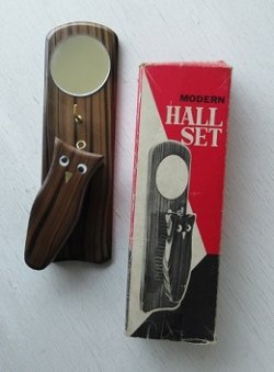 画像1: MODERN HALL SET  壁掛けミニ鏡＆フクロウ型洋服ブラシset  　