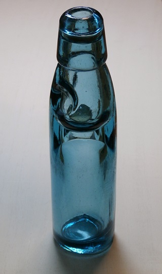 オールガラスのラムネ瓶