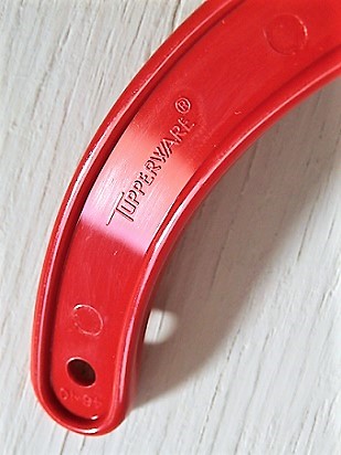 《再入荷》 Tupperware タッパーウェア SLI-SAW-ALL (color: レッド) 各1個