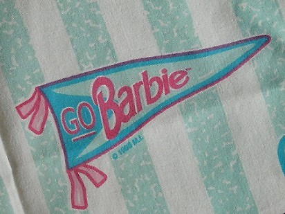 GO Barbie フラットシーツ バービーキャラクター生地 USA USED size: 約W172cm×H240cm
