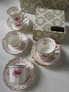 Noritake Studio Collection  BONE CHINA ローズ&リボン柄 デミタスカップ＆ソーサー6客セット 