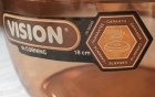 画像: de CORNING/CORNING U.S.A.(コーニング社）  "VISION(ビジョン）"  A. フランス製 耐熱ガラス⌀18cmオーバル/　B. アメリカ製 V-150-B Tabbed Heat-N- Eat 片手パン color:アンバー