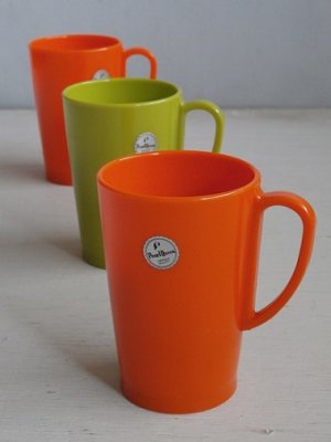 画像1: Pearl Queen  プラスチックマグカップ  color: オレンジ/グリーン 各1個