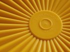 画像: Tupperware タッパーウェア　ベルボピー/ストーレージ　コンテナボウル(ハーベストカラー）　color: グリーン/ゴールド(イエロー)  size: Ø11.5(W13)×H6.2×Ø8.8(cm)