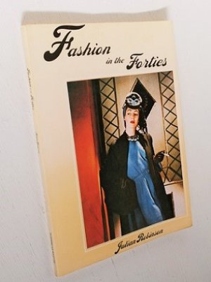 画像1: 洋書/ファション  ACADEMY/ST. MARTIN'S Paperback  "Fastion in the Forties"  Julian Robinson  (1976)  GREAT BRITAIN/ U.S.A.  