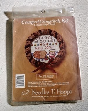 画像1: Counted Crosstitch Kit Includes Vine Wreath  クロスステッチキット つるの花輪   No.613 Kitchen キッチン Needles 'N Hoops