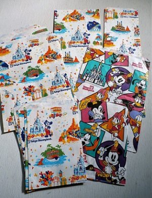 画像1: Tokyo Disneyland　 東京ディズニーランド　 紙袋　2種類　    14枚セット