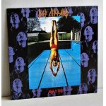 画像: LP/12"/Vinyl  High 'n' Dry  デフ・レパード  (1984)  Mercury  ライナー付 
