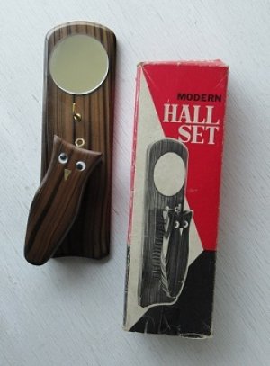画像1: MODERN HALL SET  壁掛けミニ鏡＆フクロウ型洋服ブラシset  　
